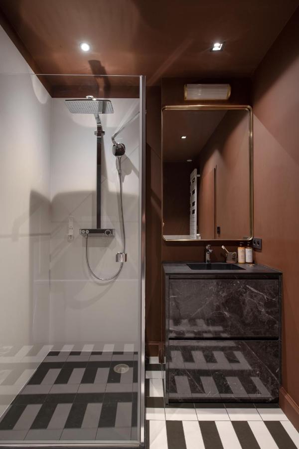 Mihotel Plat Lyon Bagian luar foto